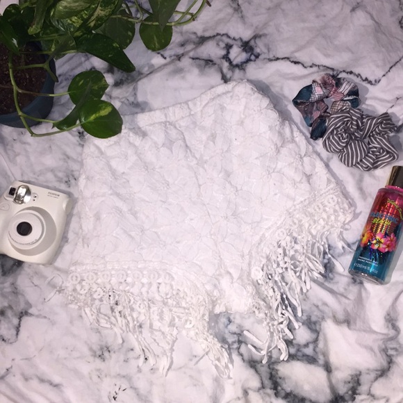 See You Monday Pants - Lacey White Fringe Short